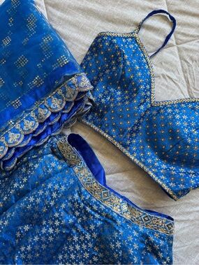 Lashkaraa Blue Lehenga Set with Dupatta - Size XS/S/M